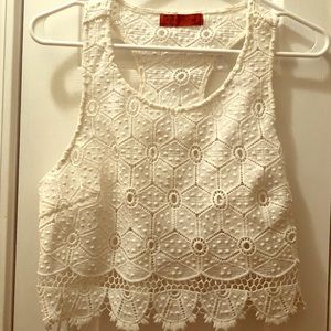 White lace-knitted crop top